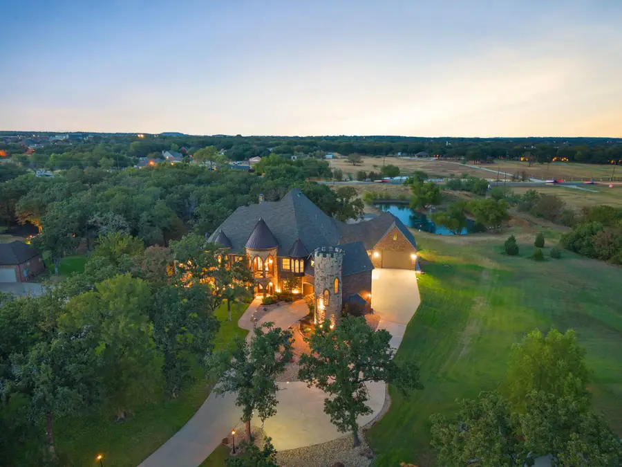 664 Manor Drive, Argyle, TX 76226 - #2