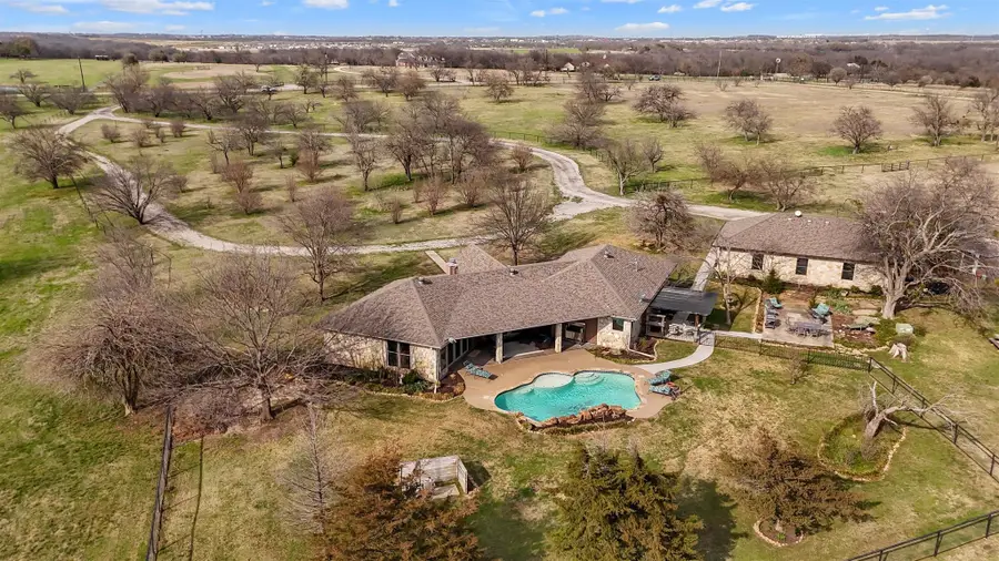 9711 Jim Christal Road, Krum, TX 76249 - #2