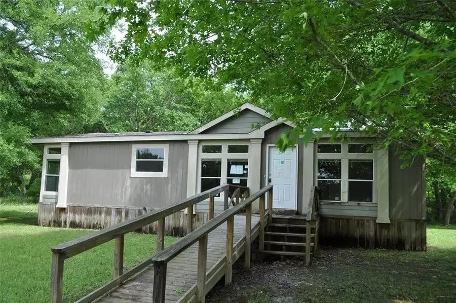 58 Creek Point Drive, Huntsville, TX 77320 - #2