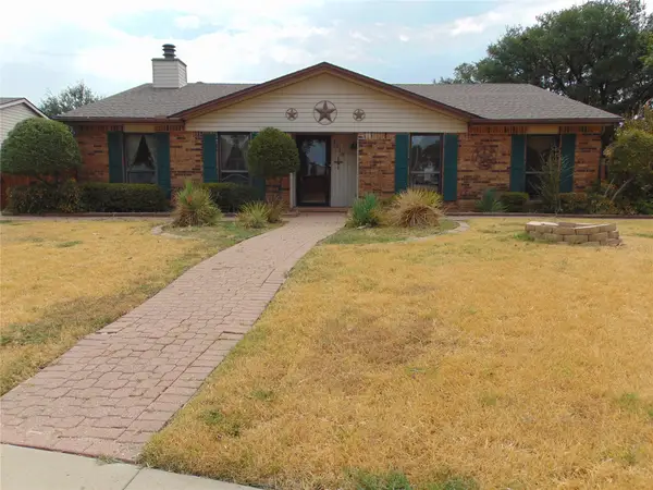 1110 Meandering Way, Mesquite, TX 75150