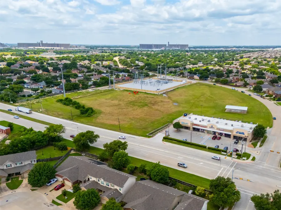 1051 Grand Central Parkway, Saginaw, TX 76131 - #2