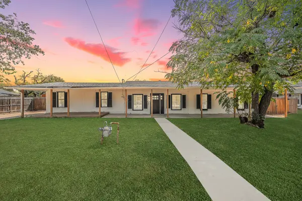 307 Ross Avenue, Glen Rose, TX 76043
