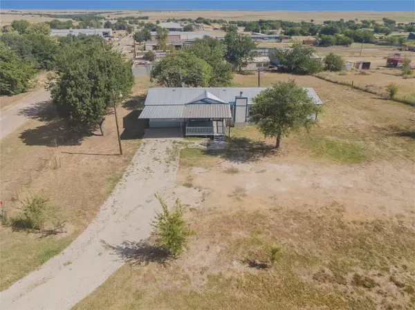 9800 2nd Street, Joshua, TX 76058