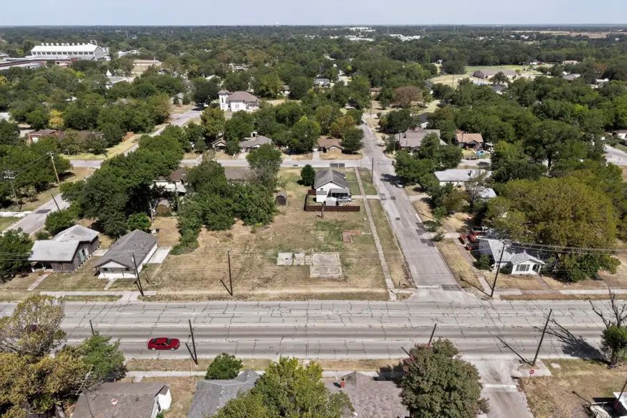 814 & 816 Martin Luther King Boulevard, Corsicana, TX 75110 - #2