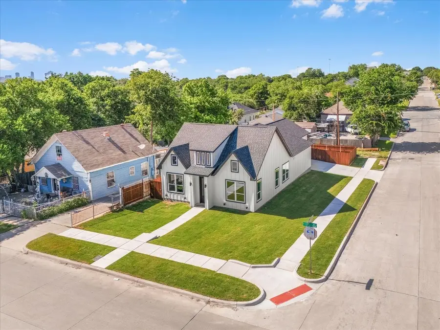 3021 Avenue J, Fort Worth, TX 76105 - #2