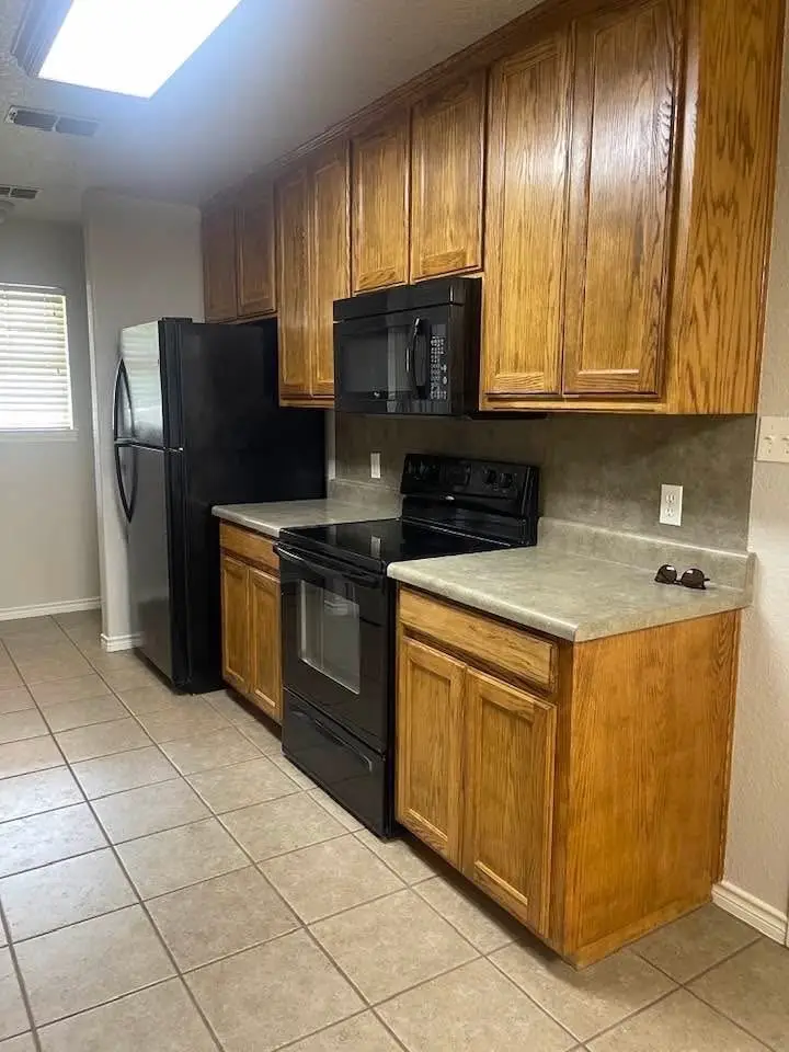 1104 11th Street, Bridgeport, TX 76426 - #2