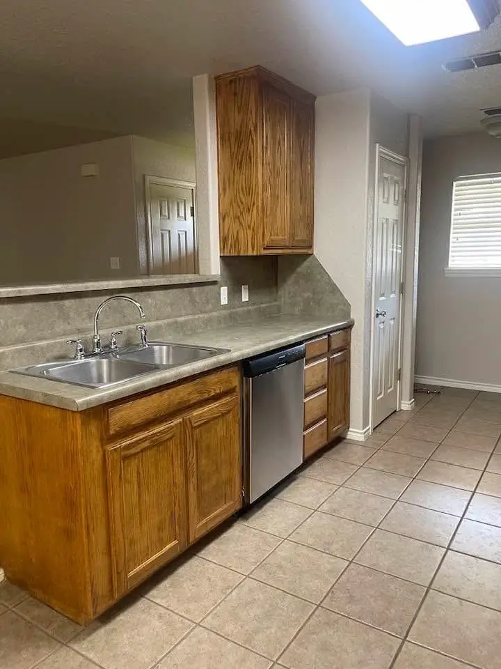1104 11th Street, Bridgeport, TX 76426 - #3