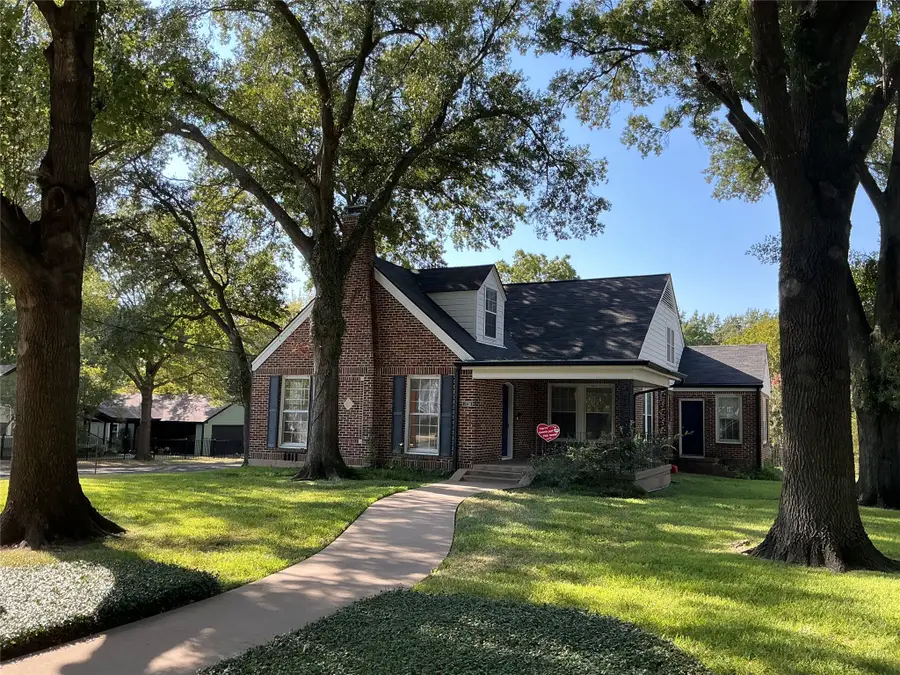 1720 Sycamore Avenue, Corsicana, TX 75110 - #2