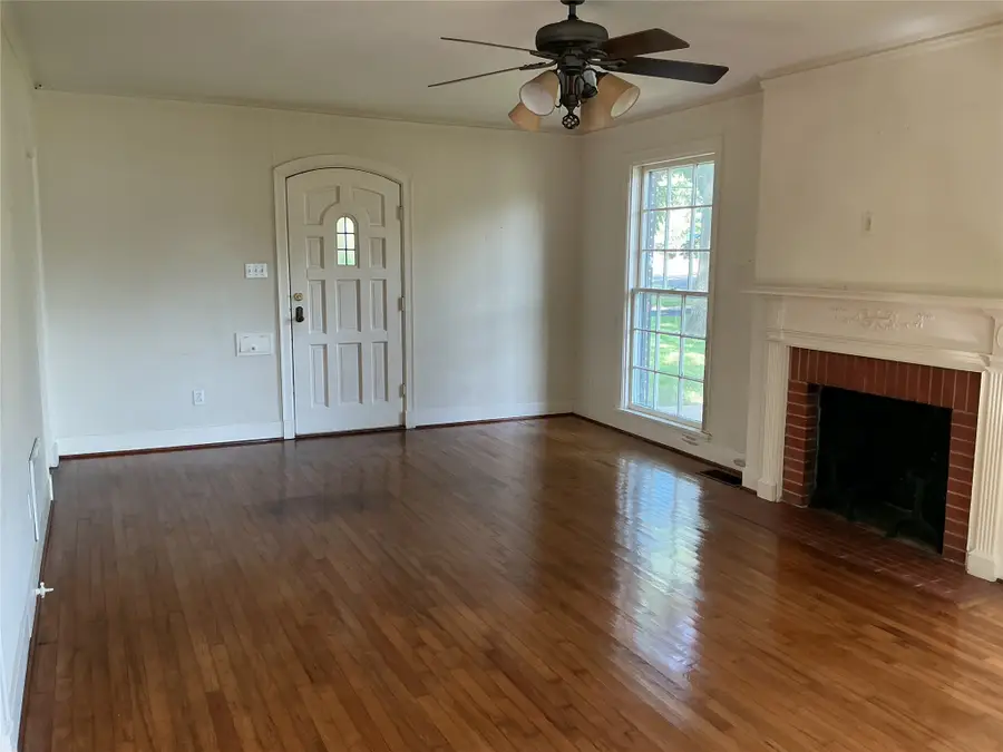 1720 Sycamore Avenue, Corsicana, TX 75110 - #3