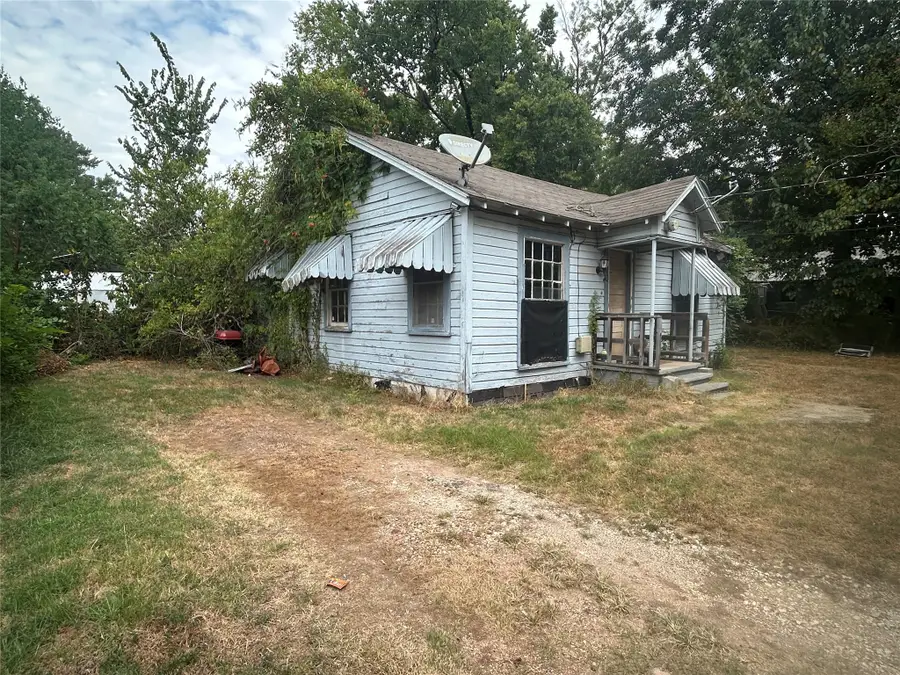 100 Pollard Street, Sulphur Springs, TX 75482 - #2
