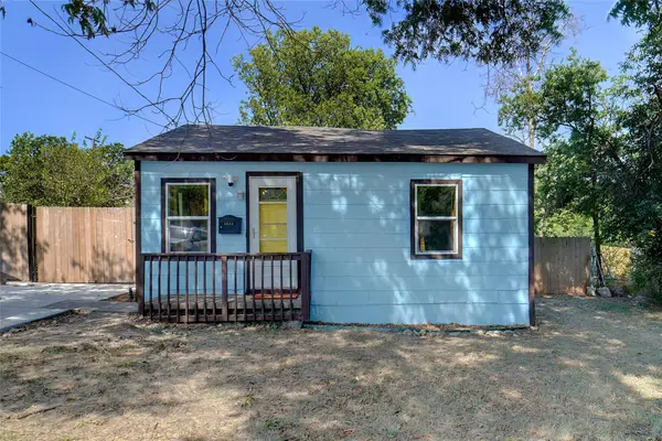 3040 Sappington Place, Fort Worth, TX 76116