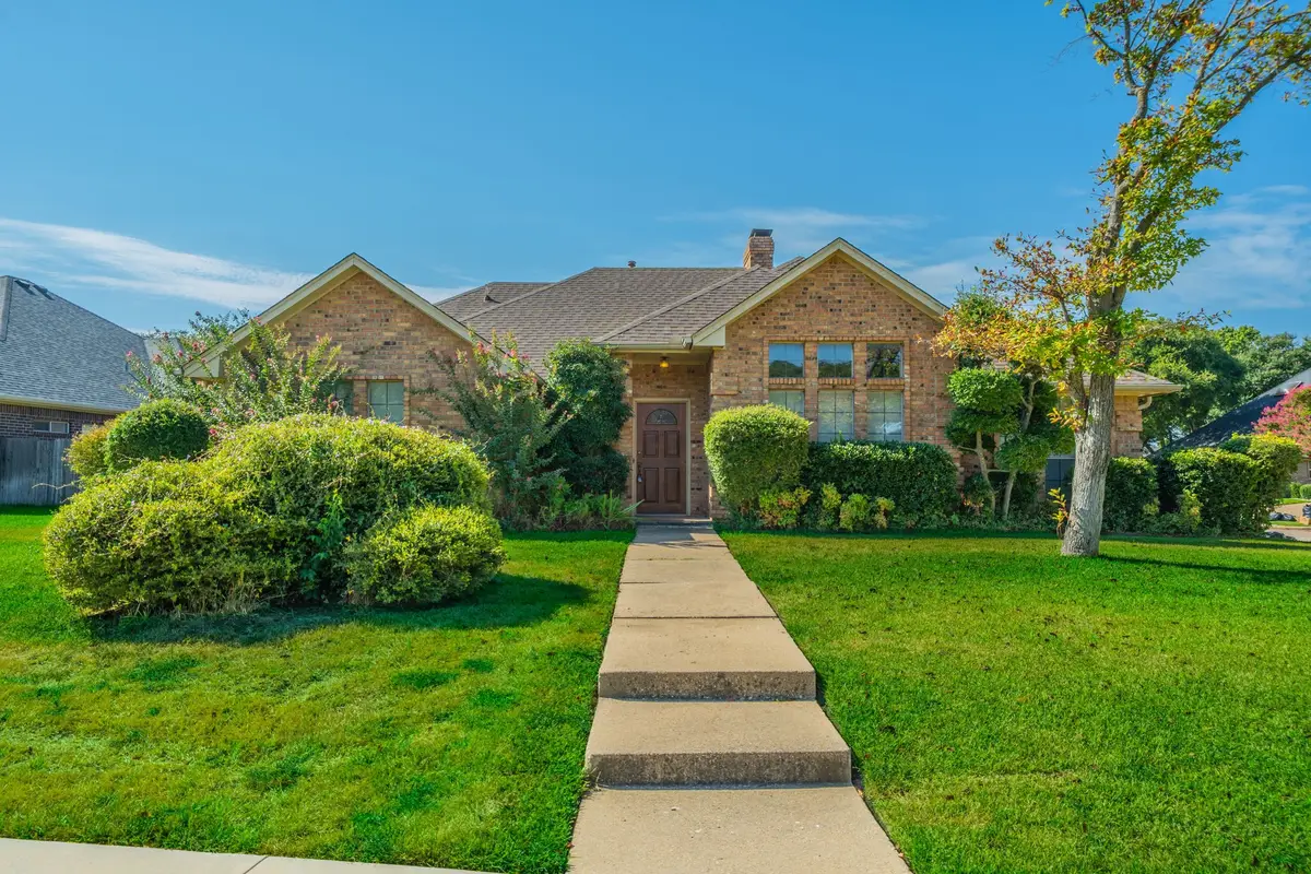 529 Winston Street, Grand Prairie, TX 75052 - #1
