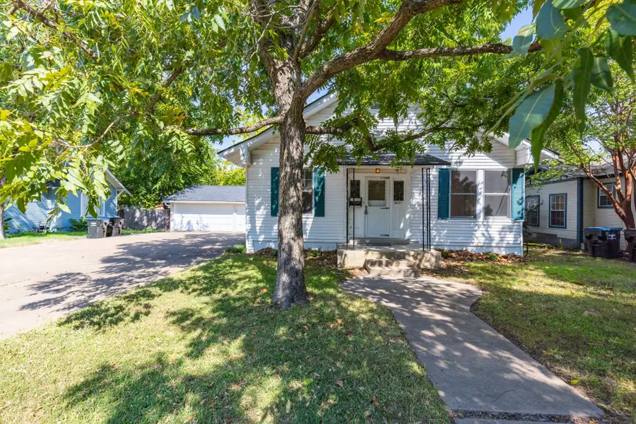 3821 Pine Street, Greenville, TX 75401 - #3