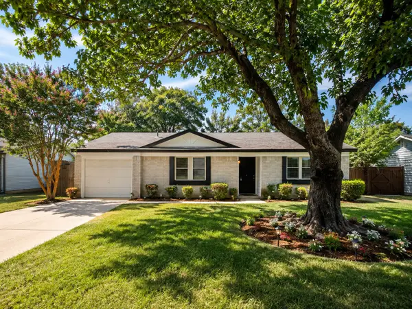 2213 E Biscayne Drive, Irving, TX 75060