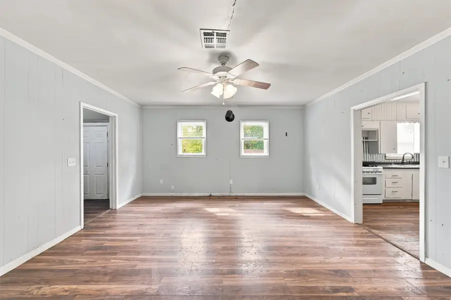 114 Avenue A, Moody, TX 76557 - #2