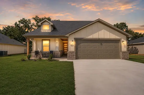 461 Peace Lily Way, Tolar, TX 76476