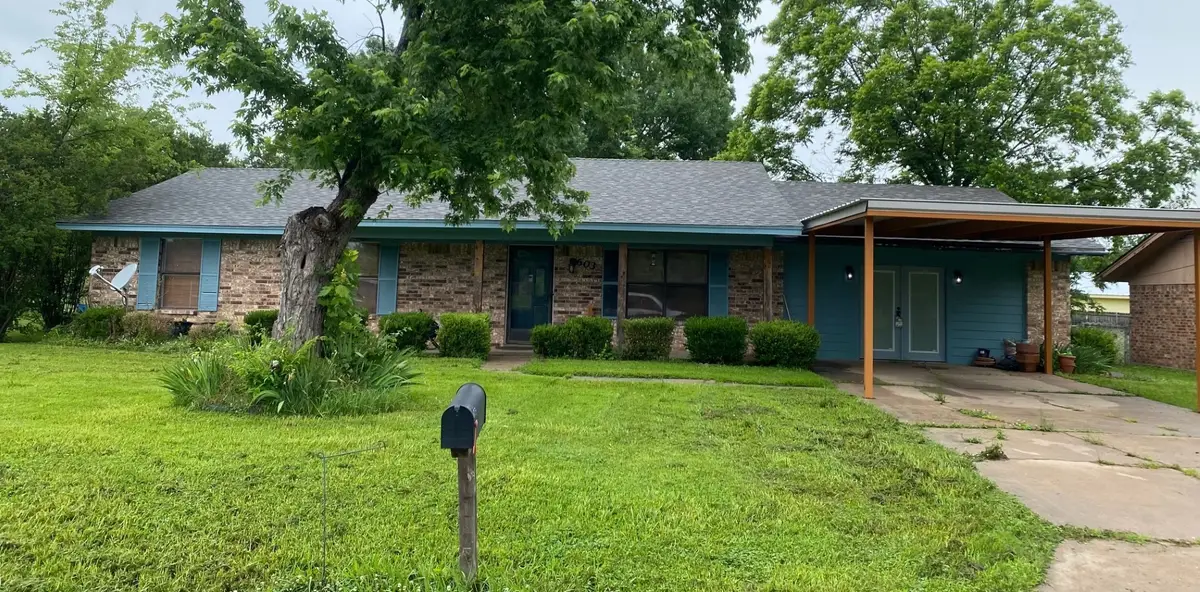 603 W 11th Street, Clarksville, TX 75426 - #1
