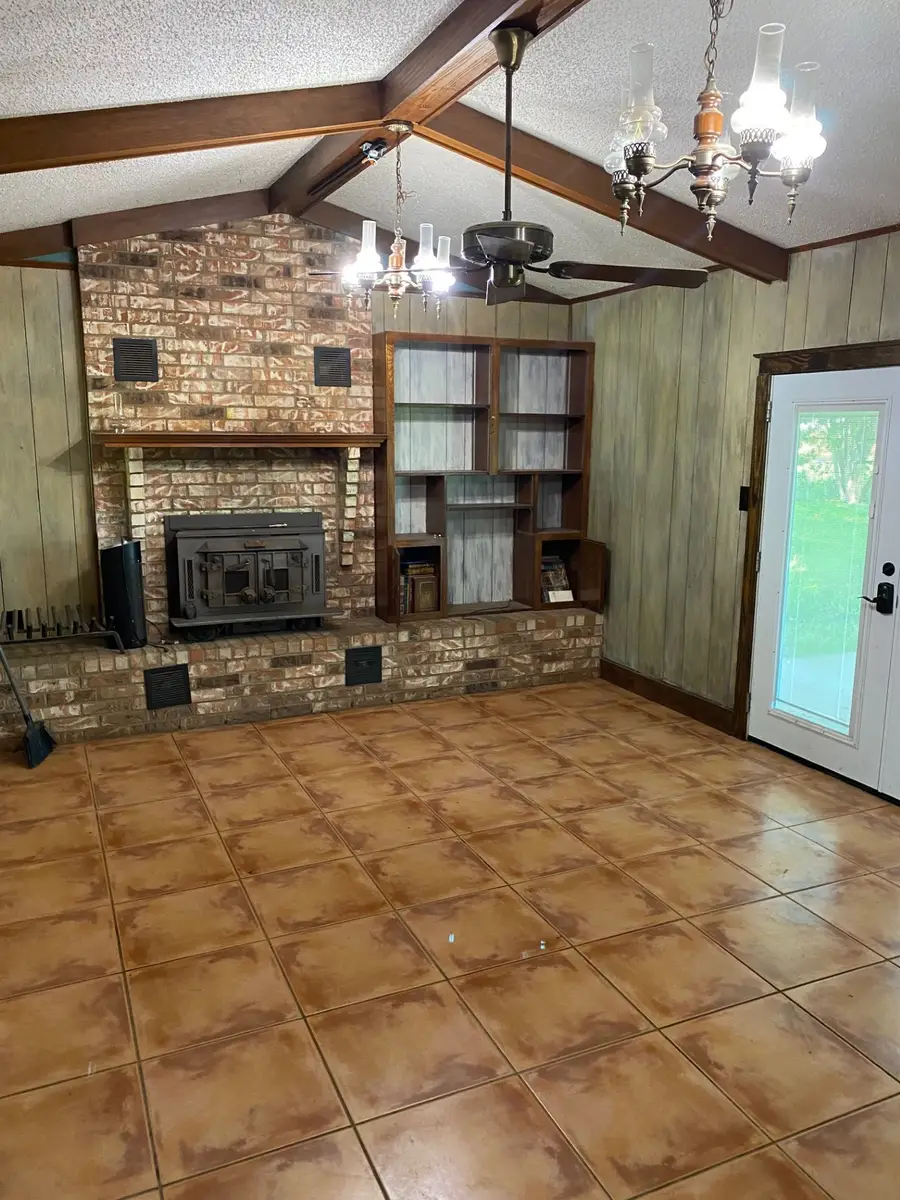 603 W 11th Street, Clarksville, TX 75426 - #2