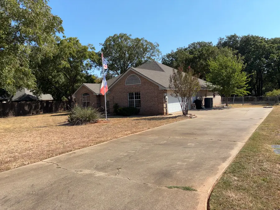 6703 Lejeune Court, Granbury, TX 76049 - #2