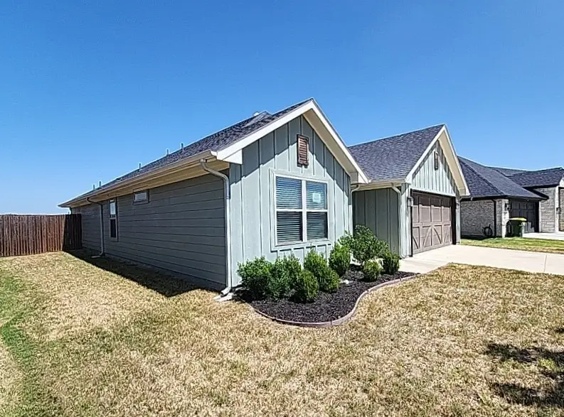 905 Rodgers Avenue, Godley, TX 76044 - #2
