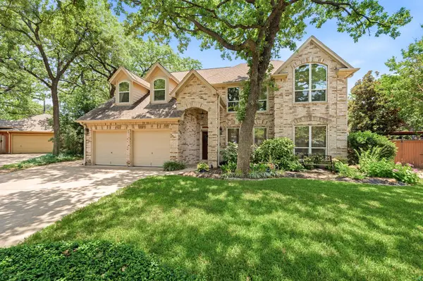3906 Brookfield Drive, Arlington, TX 76001