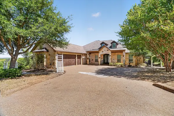 6305 Carnegie Court, Cleburne, TX 76033