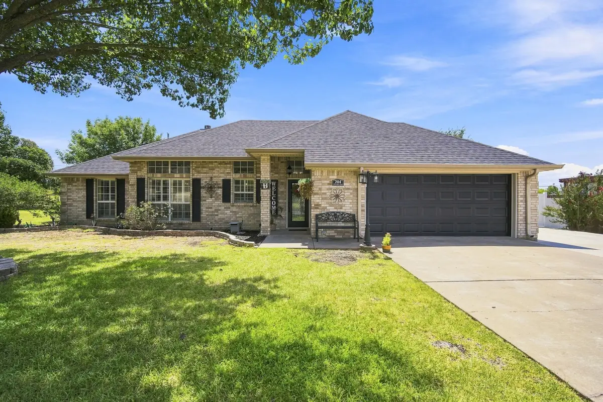 204 Cloverdale Street, Hillsboro, TX 76645 - #1