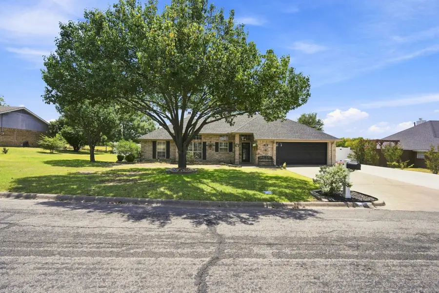 204 Cloverdale Street, Hillsboro, TX 76645 - #3