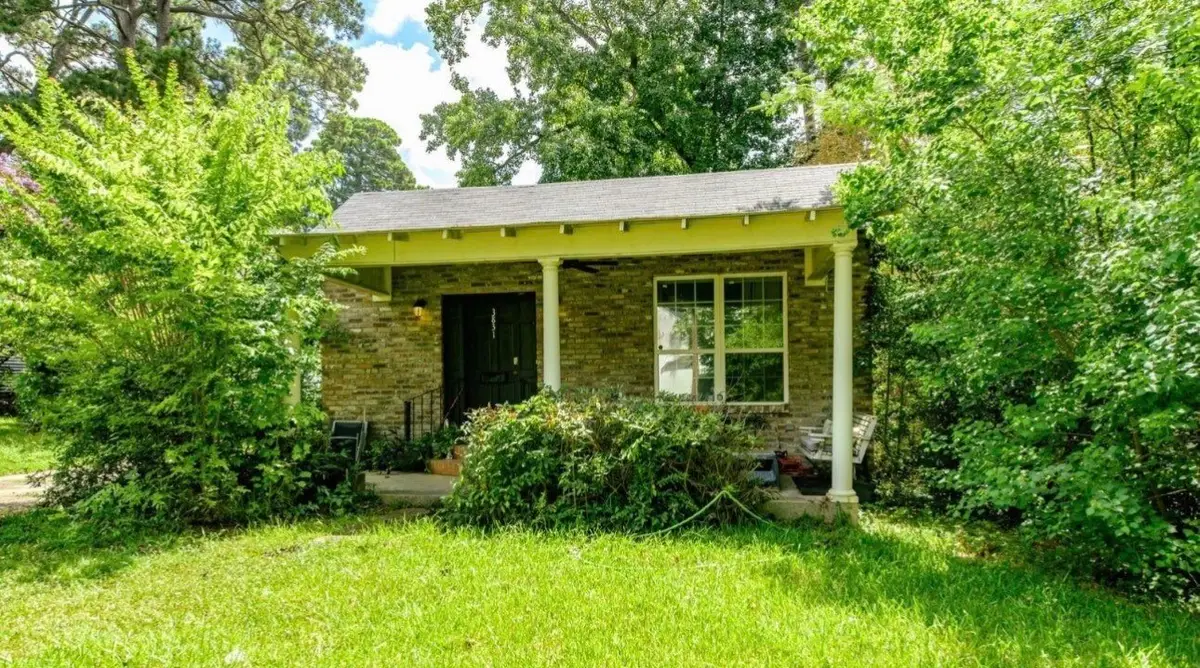3831 Baltimore Avenue, Shreveport, LA 71106 - #1