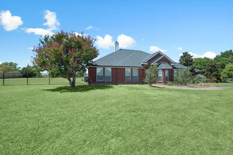 945 Scarlett Drive, Lucas, TX 75002 - #2