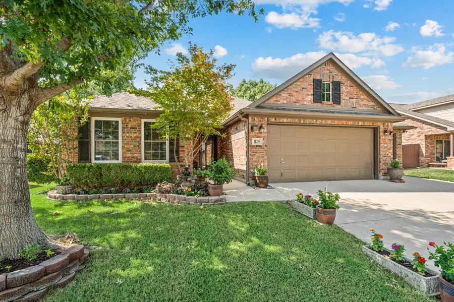 829 Sequoia Way, Saginaw, TX 76131 - #3