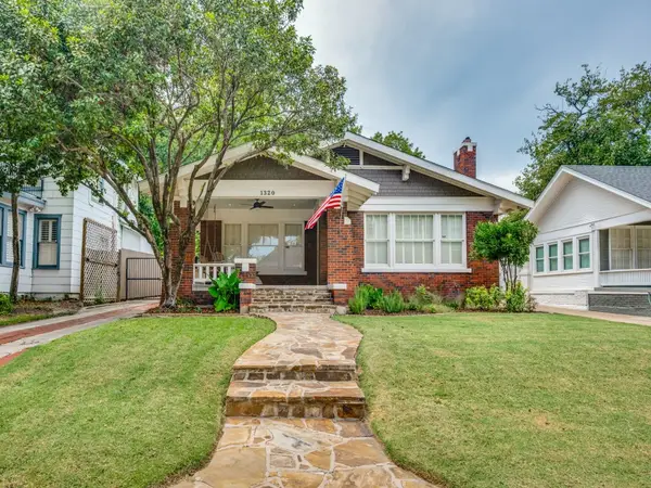 1320 Virginia Place, Fort Worth, TX 76107