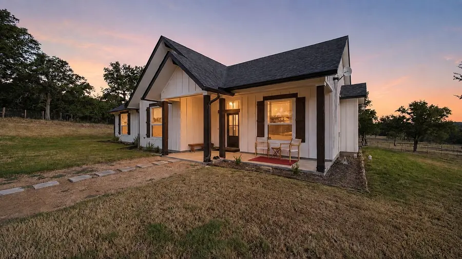 2155 County Road 197, Jonesboro, TX 76538 - #2