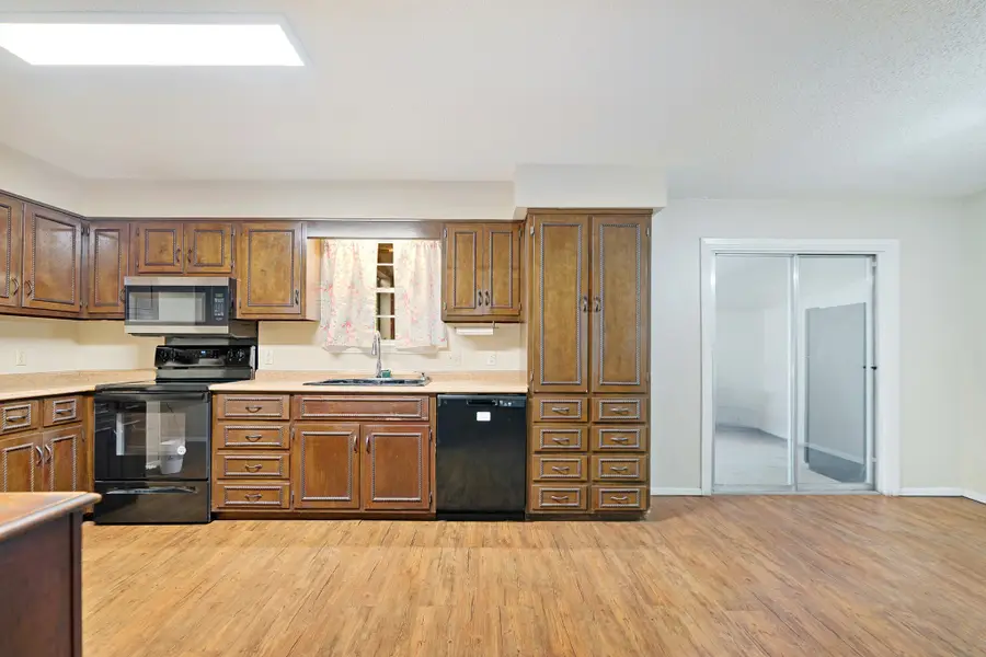2820 W Kaufman Street, Paris, TX 75460 - #3
