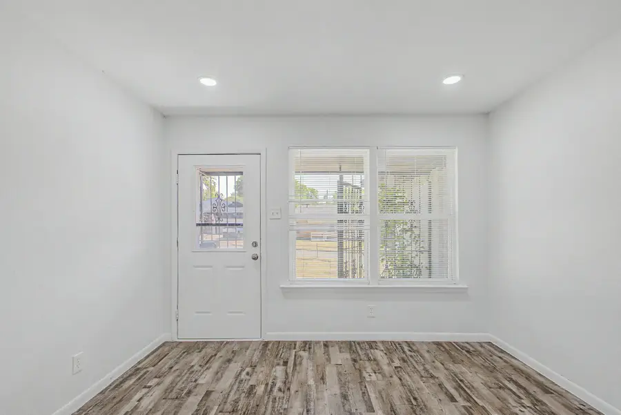 1209 Grinnell Street, Dallas, TX 75216 - #2