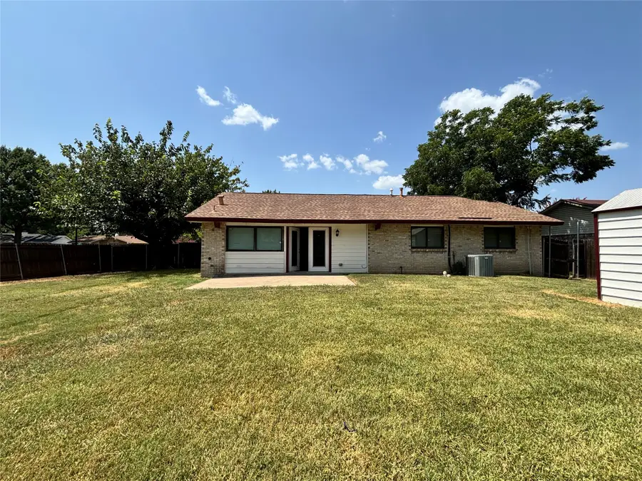 930 Briar Way, Garland, TX 75043 - #2