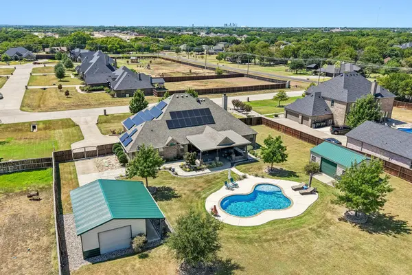 620 Cross Creek Drive, Waxahachie, TX 75167