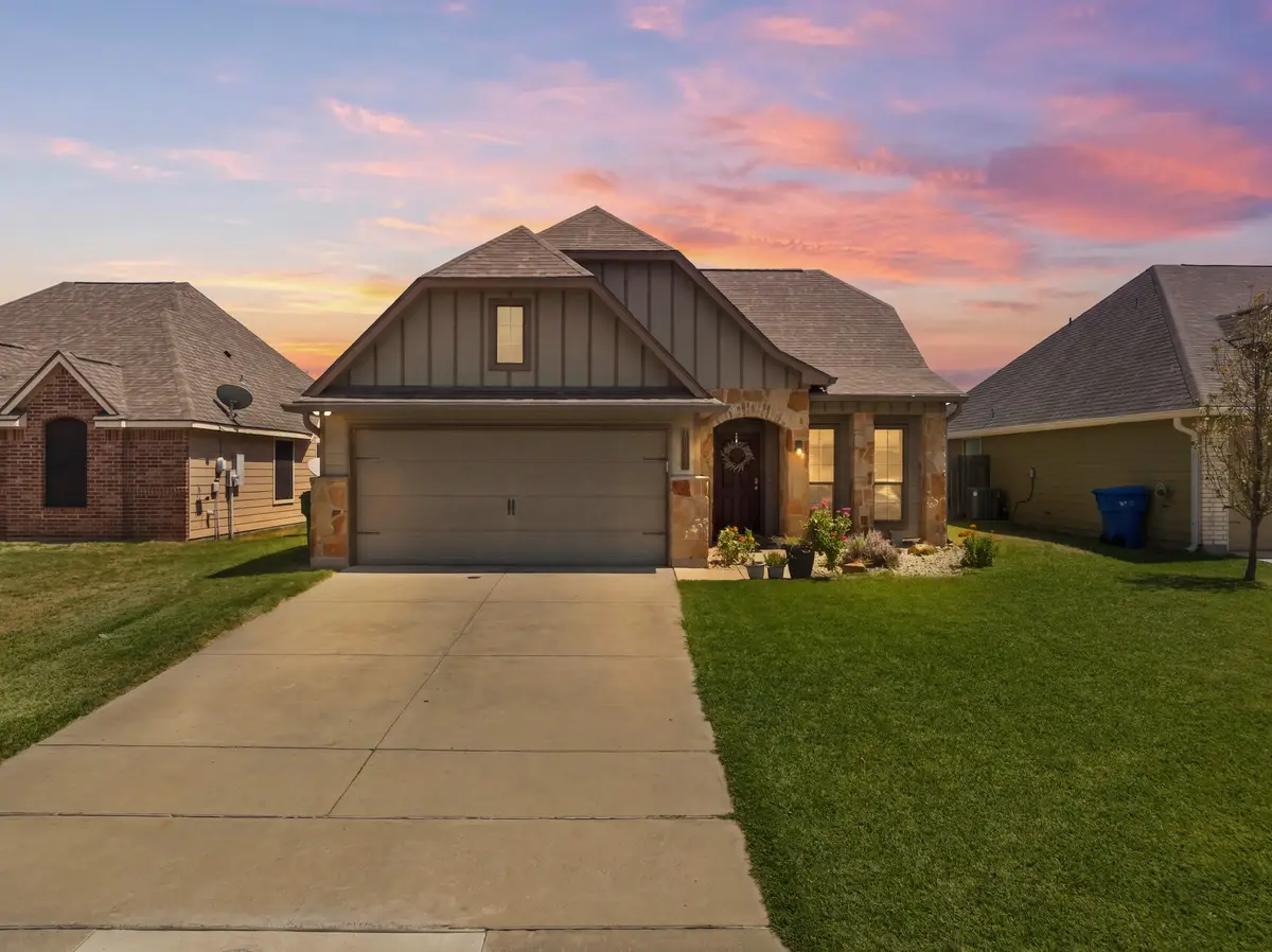 10333 Condor Loop, Waco, TX 76708 - #1