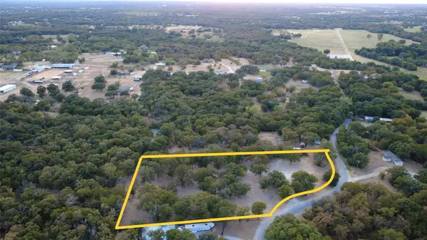 1680 Rhonda B Road, Reno, TX 76020