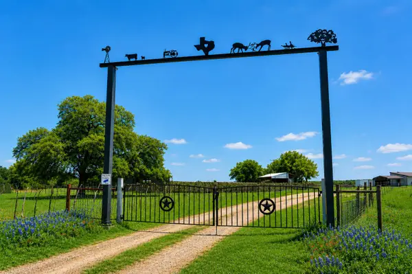 8228 Us Hwy 377, Rochelle, TX 76872