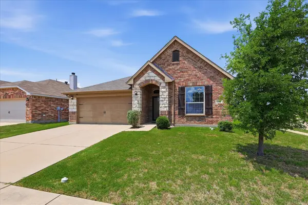 12000 Castleford Way, Fort Worth, TX 76036