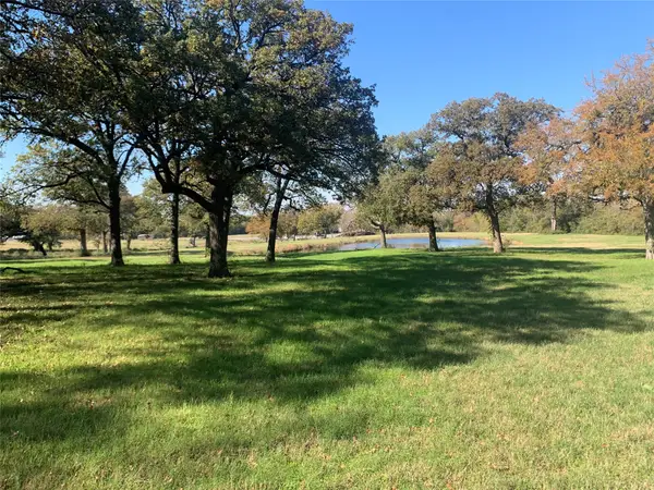 806 Adams Lane, Kaufman, TX 75142