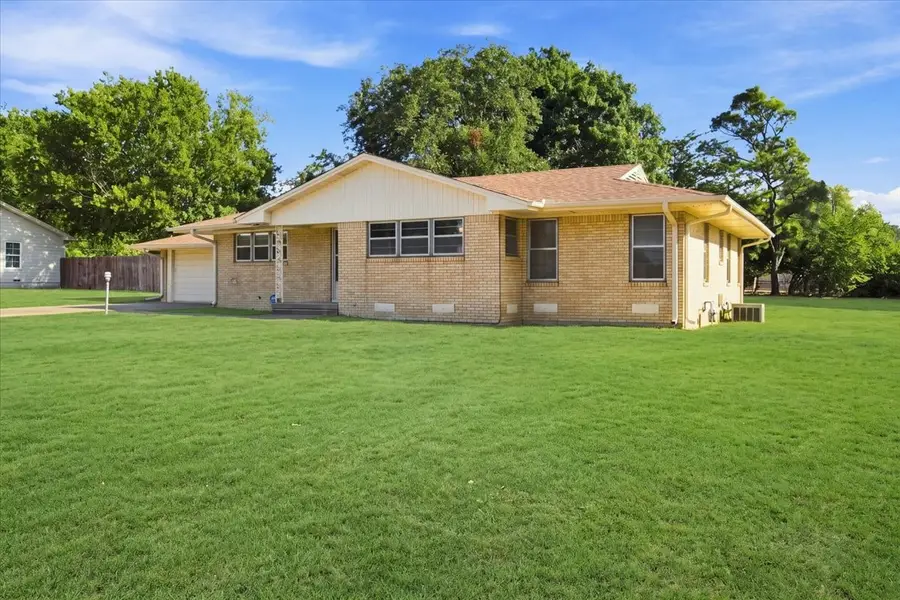 1713 E Mildred Street, Sherman, TX 75090 - #2