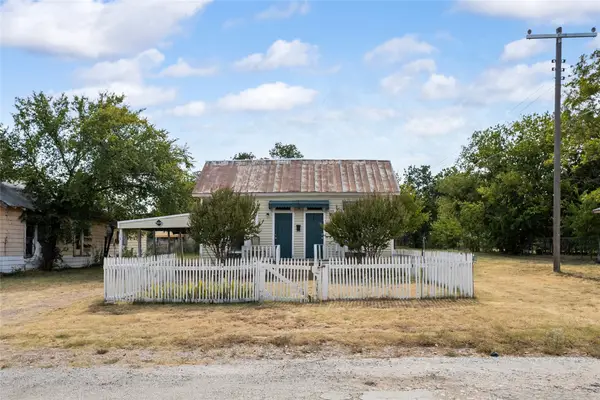904 Ave F, Cisco, TX 76437