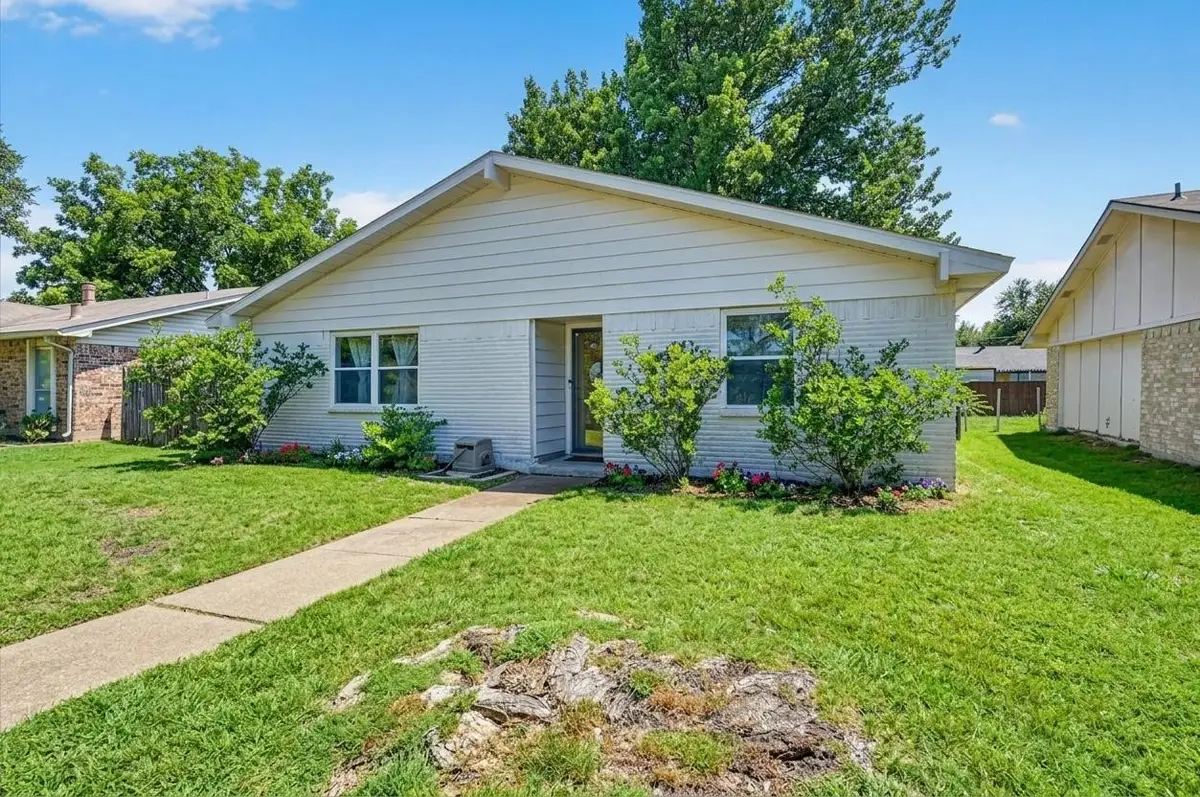 3125 Rainbow Drive, Grand Prairie, TX 75052 - #1