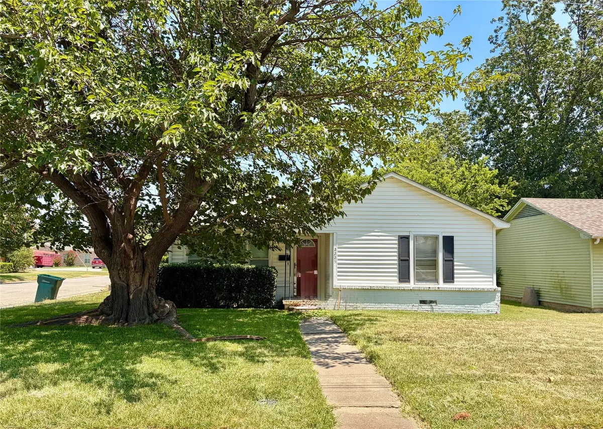 2225 N Shannon Street, Sherman, TX 75092 - #1