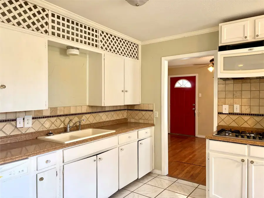 2225 N Shannon Street, Sherman, TX 75092 - #3
