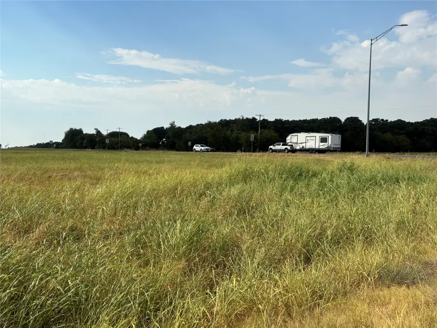907 Us-82 Highway, Saint Jo, TX 76265 - #2