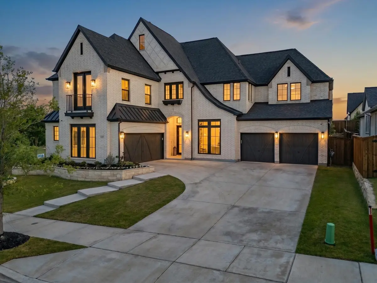 2216 Winding Creek Circle, Fort Worth, TX 76008 - #1