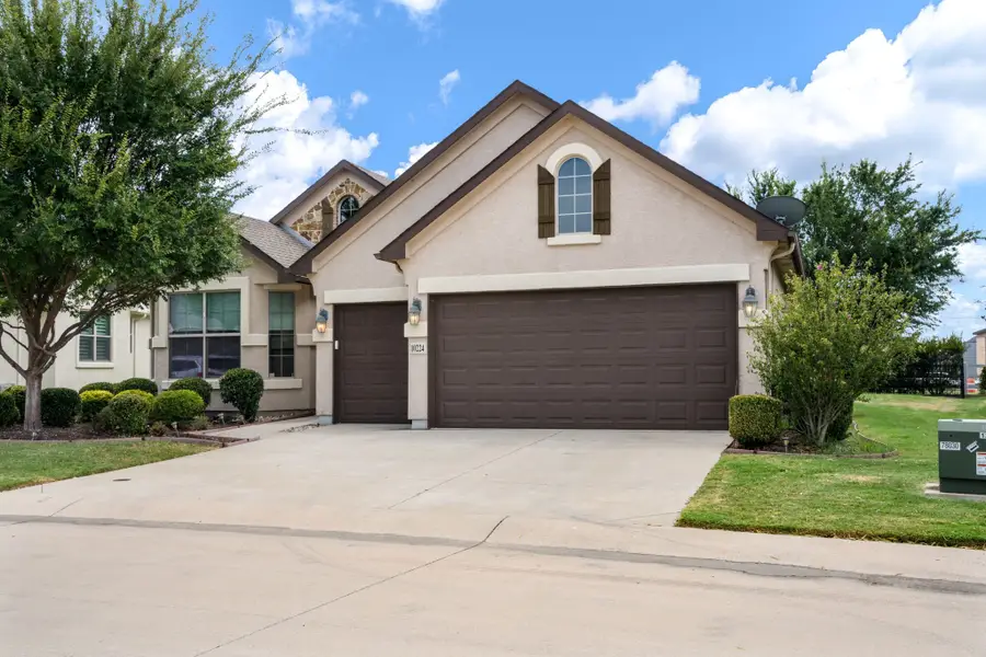 10224 Lindenwood Trail, Denton, TX 76207 - #2